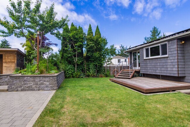 Building Photo - 3Bd/2Ba Seattle Home