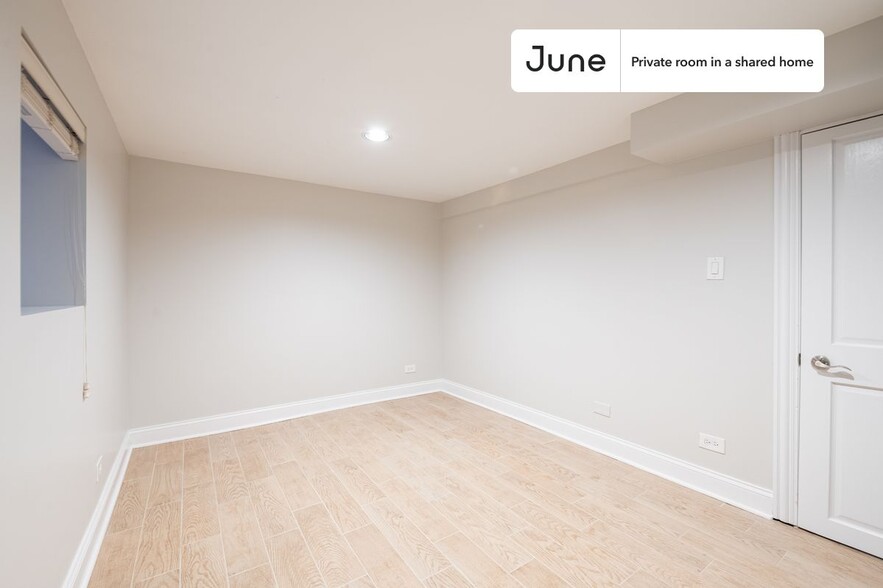 Building Photo - Room in Shared 4 bed/2 bath home