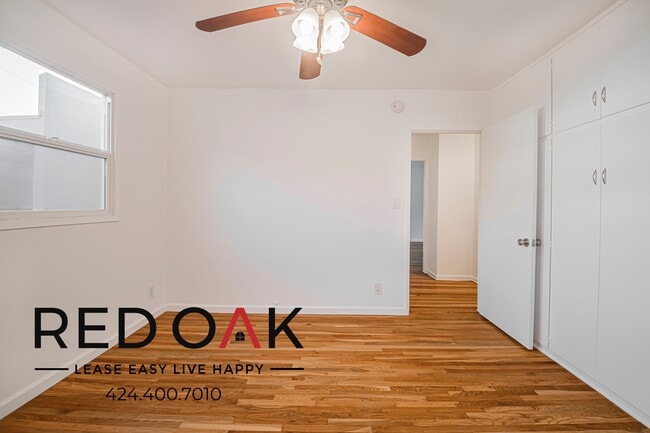 Building Photo - 2243 Merton Ave