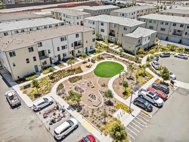 Building Photo - Beautiful 3BD/2.5BA Townhouse in San Ysidro W/ W/D, A/C, 2-Car Garage, Balcony, and Community Parks!