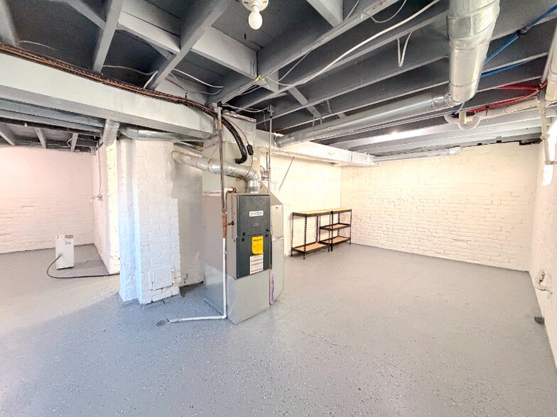 Building Photo - 2426 Beals St