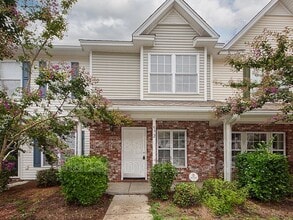 Building Photo - 572 Truman Dr