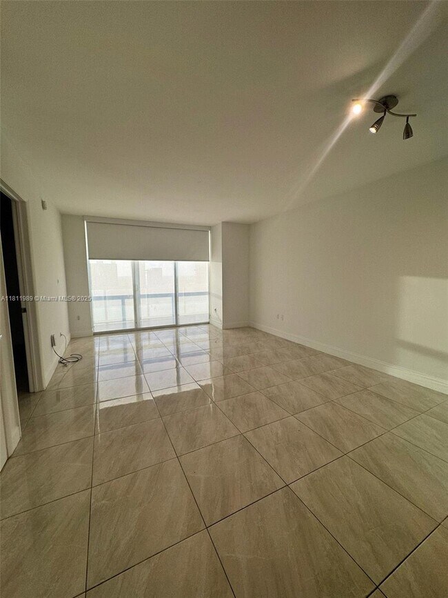 Building Photo - 50 Biscayne Blvd