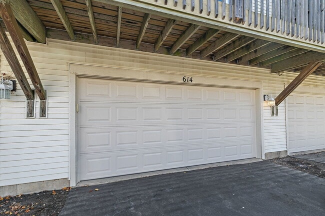 Building Photo - 614 Littleton Trail