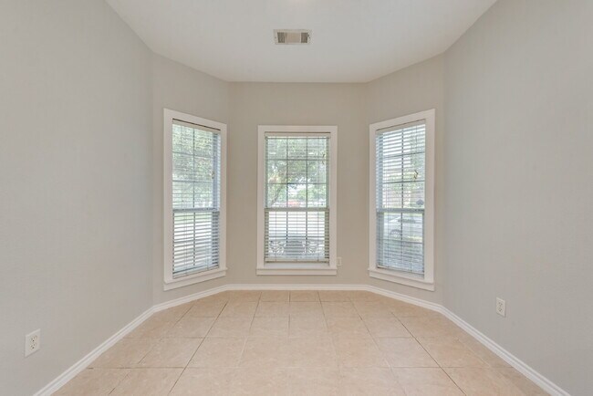 Building Photo - Fantastic 3 bed-2 bath in N. Forth Worth
