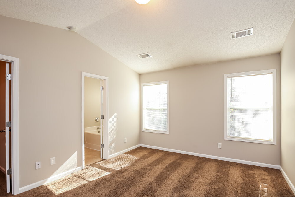 Building Photo - 2120 Crown Park Dr