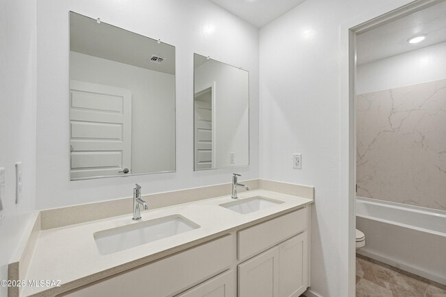 Building Photo - 8774 S Cir. Generoso