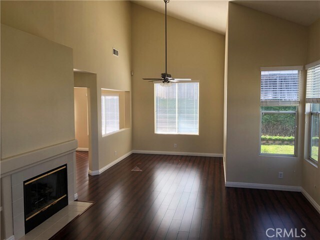 Building Photo - 1008 Aurora Ln