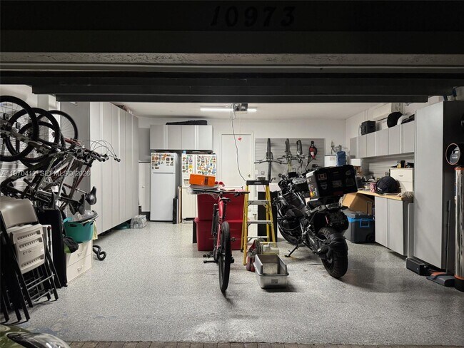 Building Photo - 10973 NW 53rd Ln