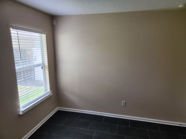 Building Photo - 12720 Daylight Trail