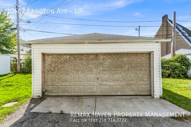 Building Photo - 10602 Langton Ave