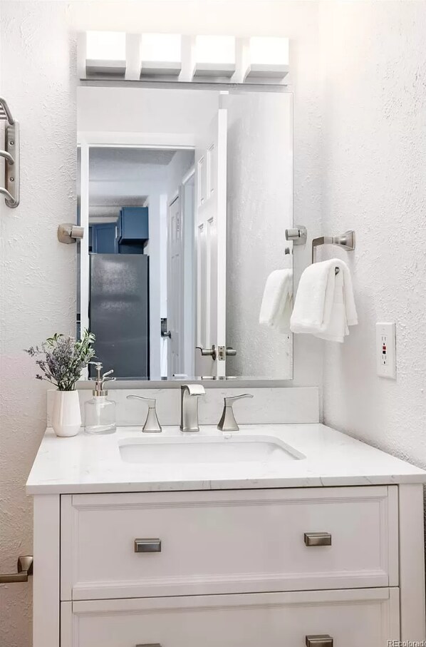 Building Photo - 1410 York St