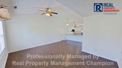Building Photo - Freshly Updated 3 BD/2 BA Home with Garage, Fenced Yard Near Smith Creek Park