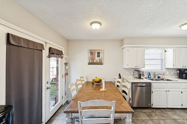 Building Photo - 330 S 164th E Pl