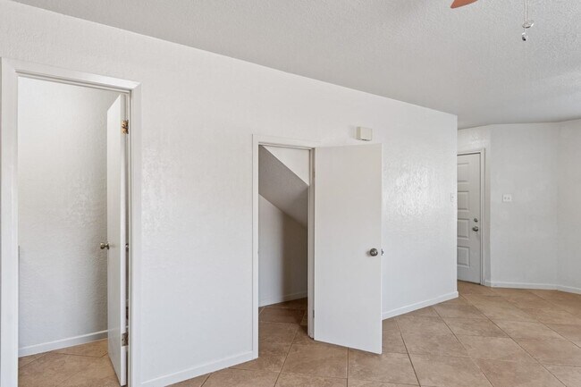 Building Photo - 115 Rhonda Dr