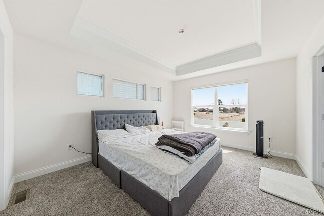 Building Photo - 106 Sommerset Ct