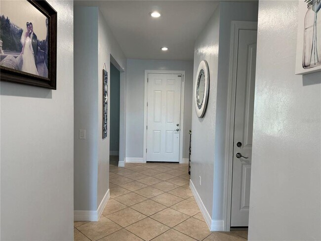 Building Photo - 2599 Marton Oak Blvd