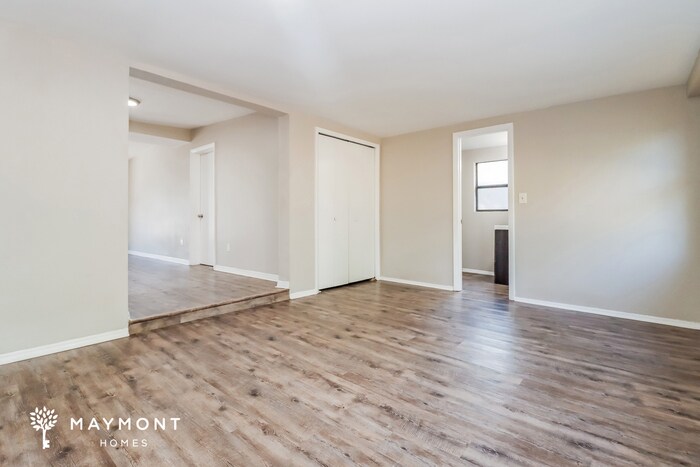 Building Photo - 2120 Catalina Dr