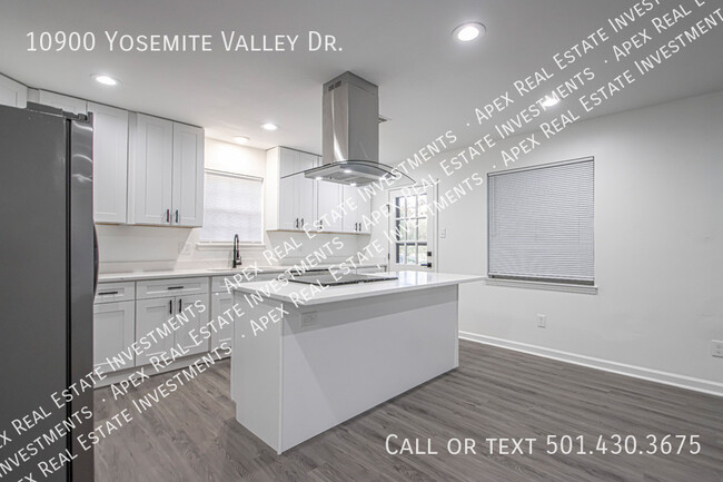 Building Photo - 10900 Yosemite Valley Dr