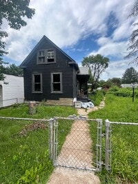 Building Photo - 943 Elias Ave
