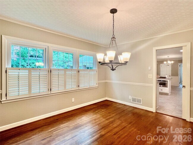 Building Photo - 6840 Newhall Rd