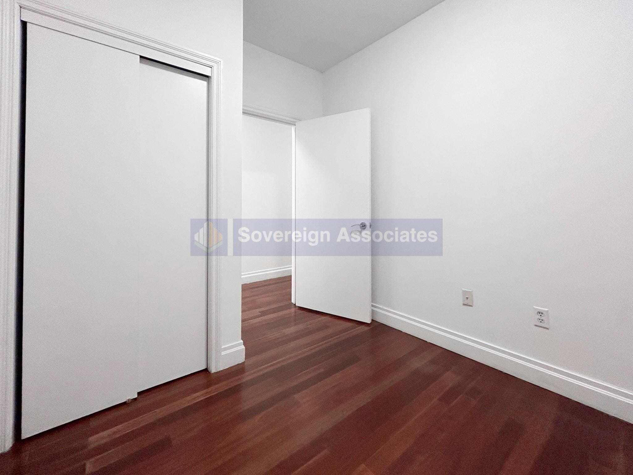 Building Photo - 607 W 137th St