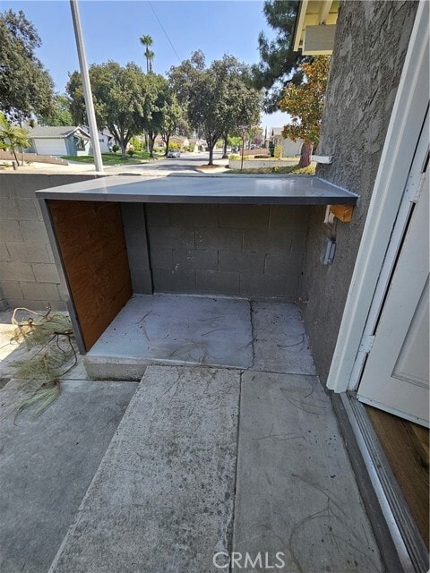 Building Photo - 439 N Rennell Ave