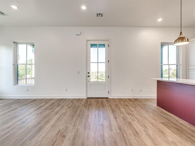 Building Photo - 29612 Memory Ln