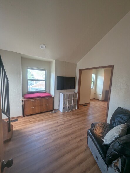 Building Photo - 2173 Sunrise Cir
