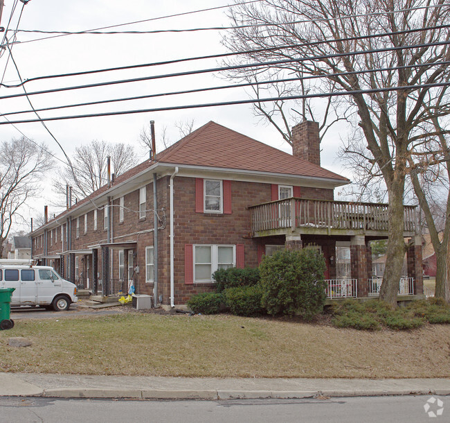 Building Photo - Brownstone Apartments