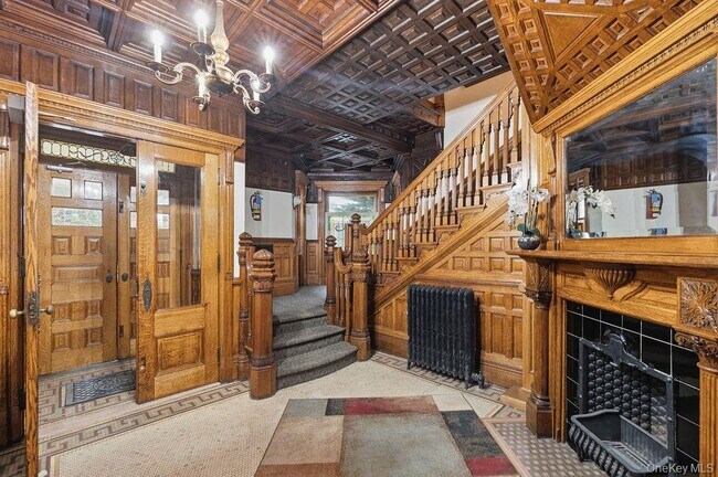 Building Photo - 61 Orchard Ave