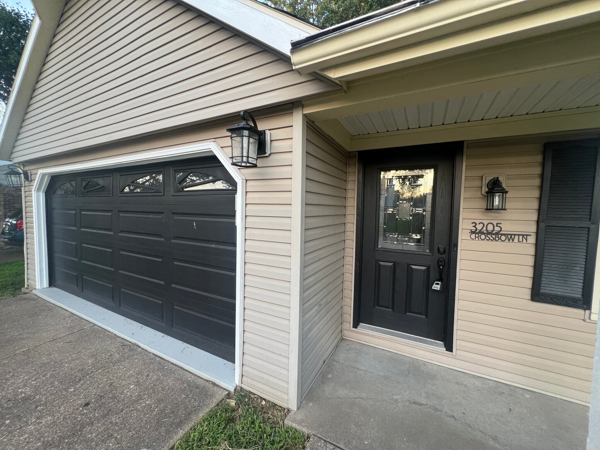 Building Photo - 3205 Crossbow Ln