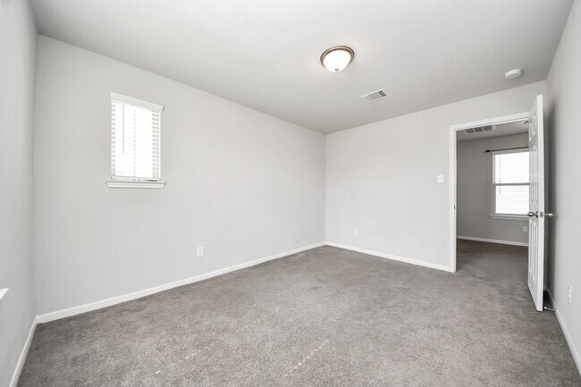 Building Photo - 13323 Colina Mdws Ln