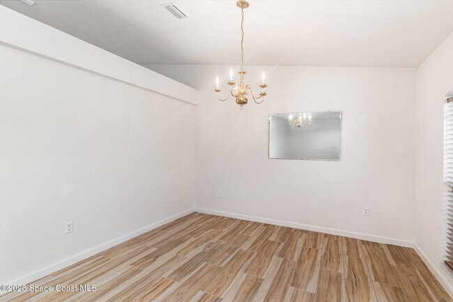 Building Photo - 1715 San Filippo Dr SE