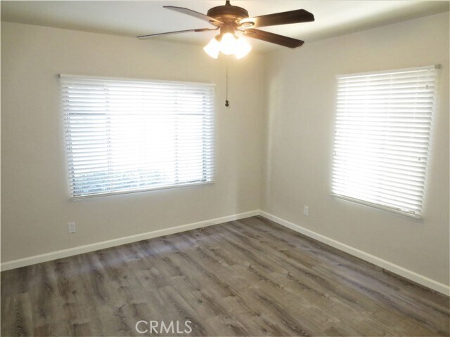 Building Photo - 112 W Adele St