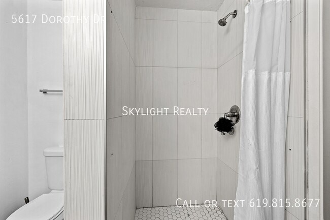 Building Photo - 5617 Dorothy Dr