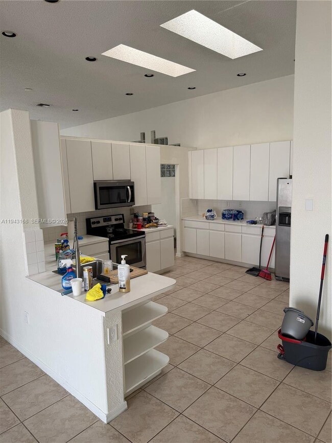 Building Photo - 14640 SW 132nd Ct