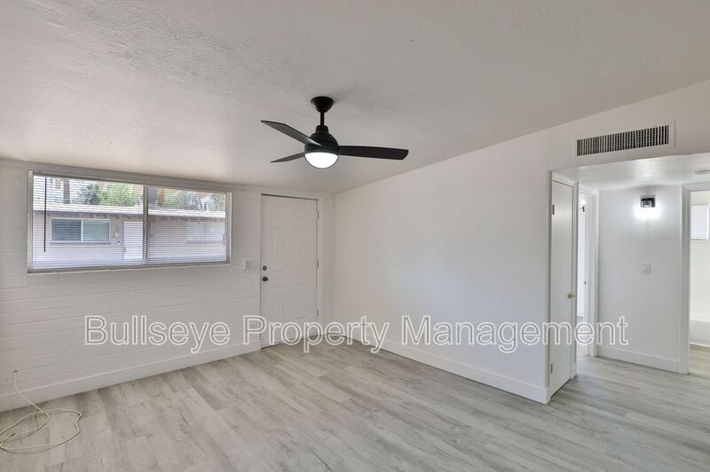 Building Photo - 621 S California St