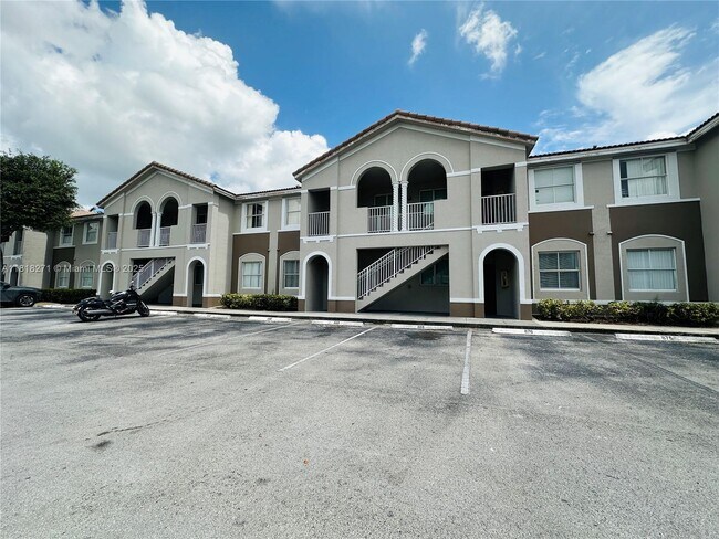 Primary Photo - 1658 SE 28th Ct