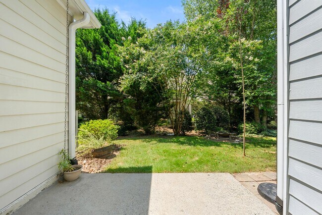 Building Photo - 2415 Clock Face Ct