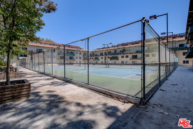 Building Photo - 5460 White Oak Ave