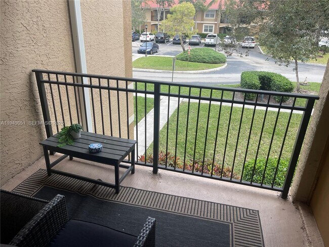 Building Photo - 160 SW 117th Terrace