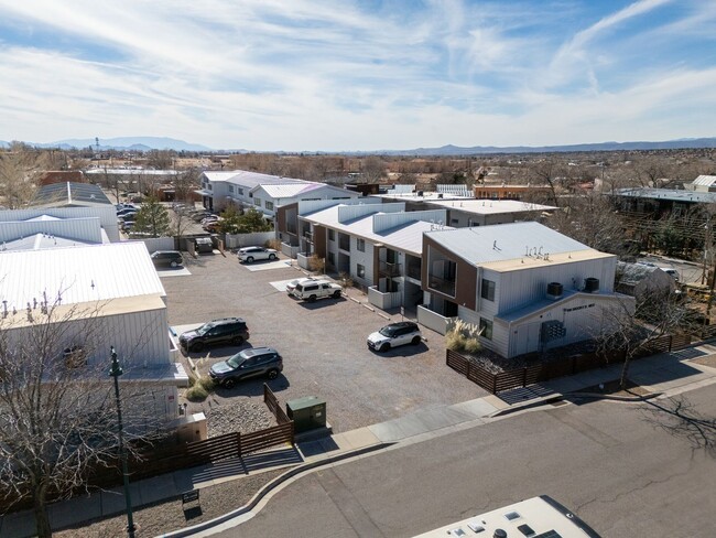 Building Photo - Shoofly Station Apartments
