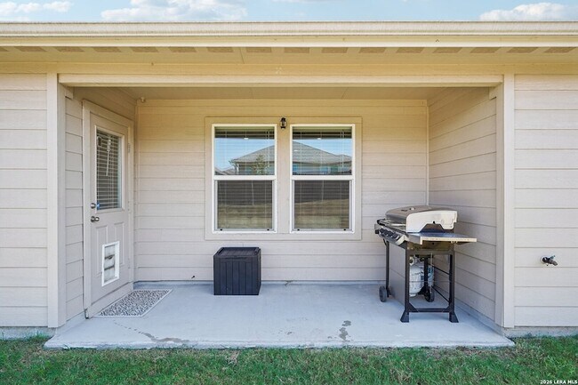 Building Photo - 841 Bahia Pl