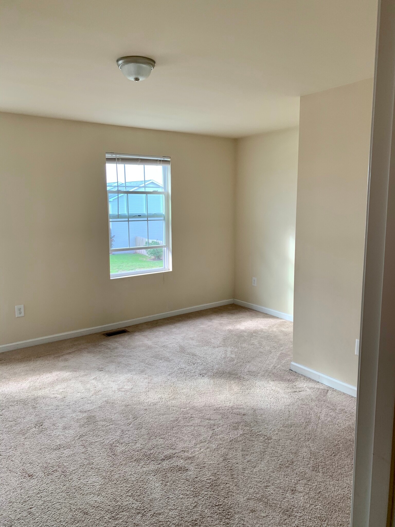 Building Photo - 36 Defy Ln