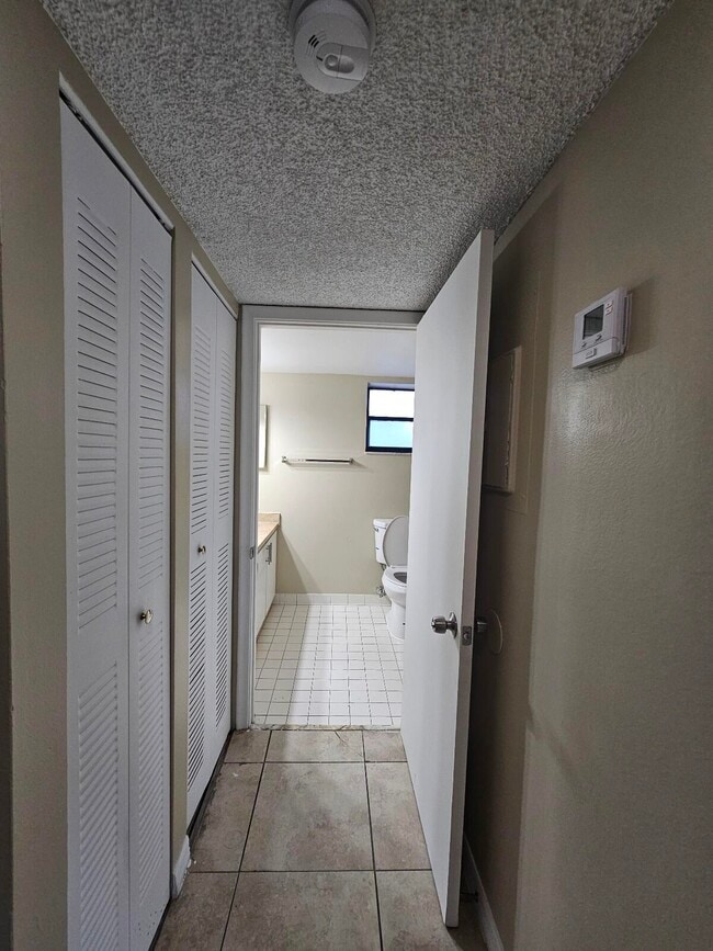 Building Photo - 2000 N Congress Ave