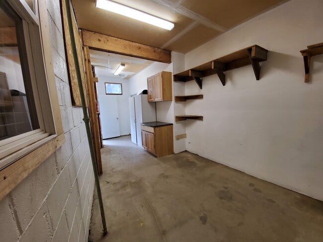 Building Photo - 4934 Little Cub Creek Rd
