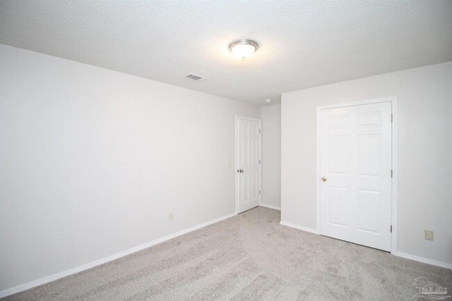 Building Photo - 5579 Okaloosa St