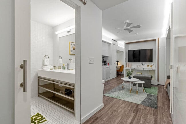 Building Photo - 12607 Larchmere Blvd