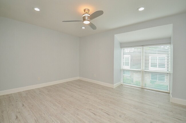 Building Photo - 12633 Memorial Dr